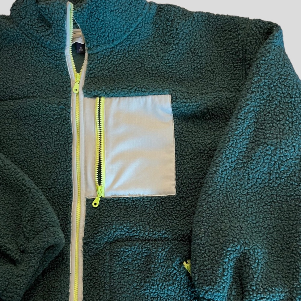 Universal Threads Fuzzy Jacket - image 2